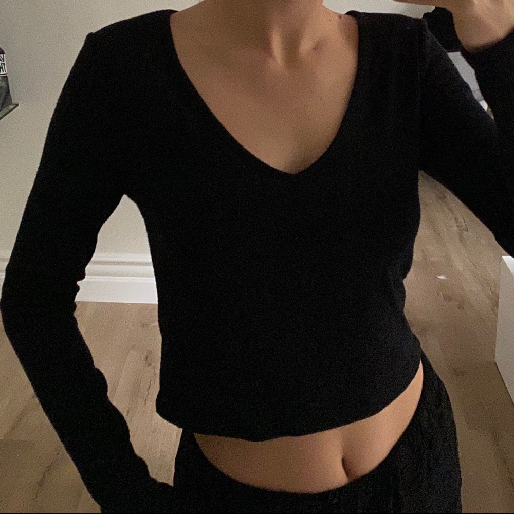 Forever 21 Black Longsleeve